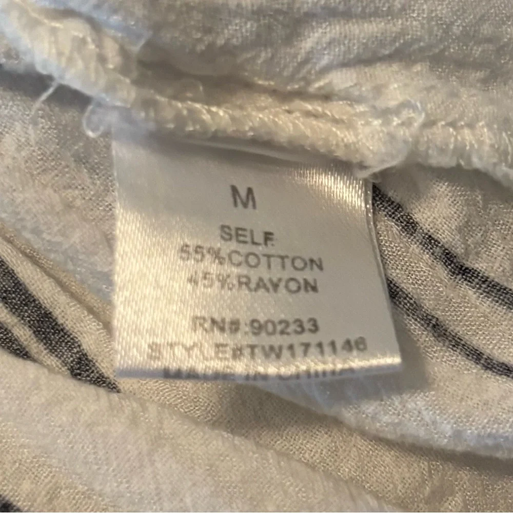 Spring/Summer Ruffle Top - Picture 6 of 6